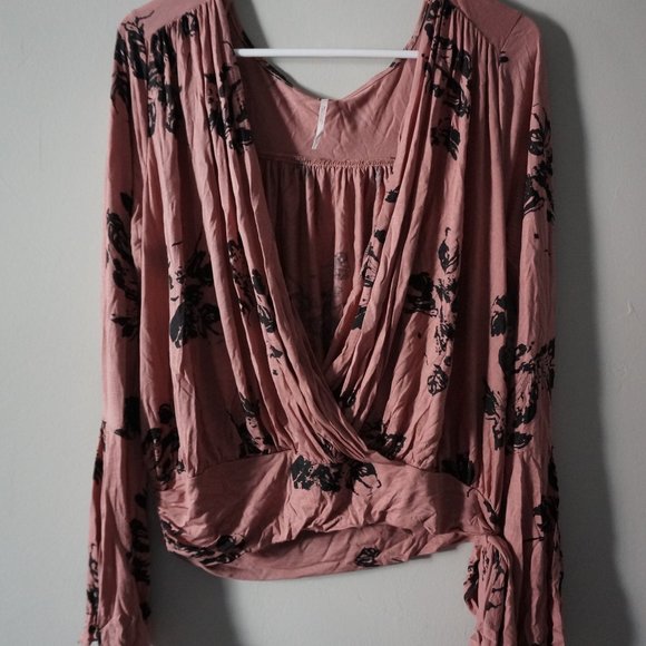 NWT free people Fionas Bell Sleeve Surplice Top - Picture 3 of 8